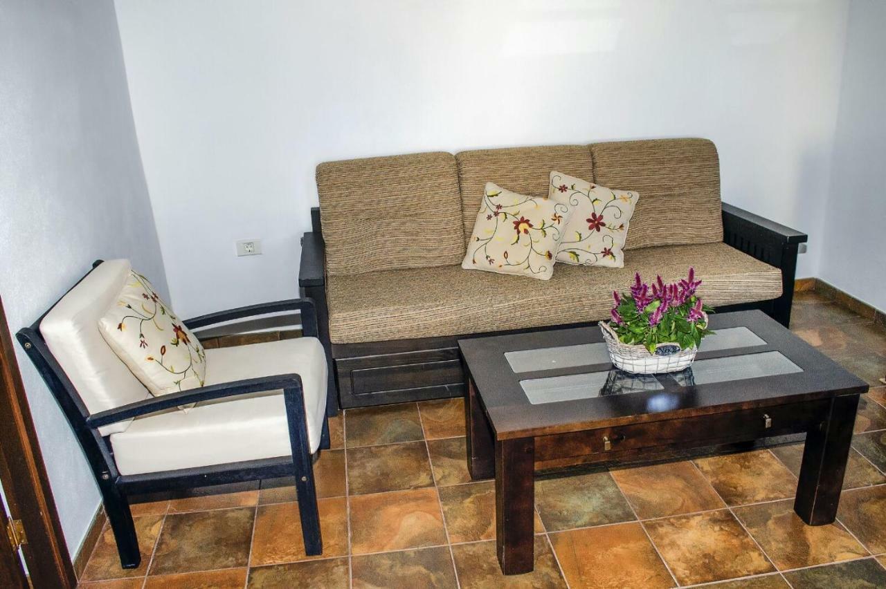 San Borondon Guest House Alojera Ngoại thất bức ảnh