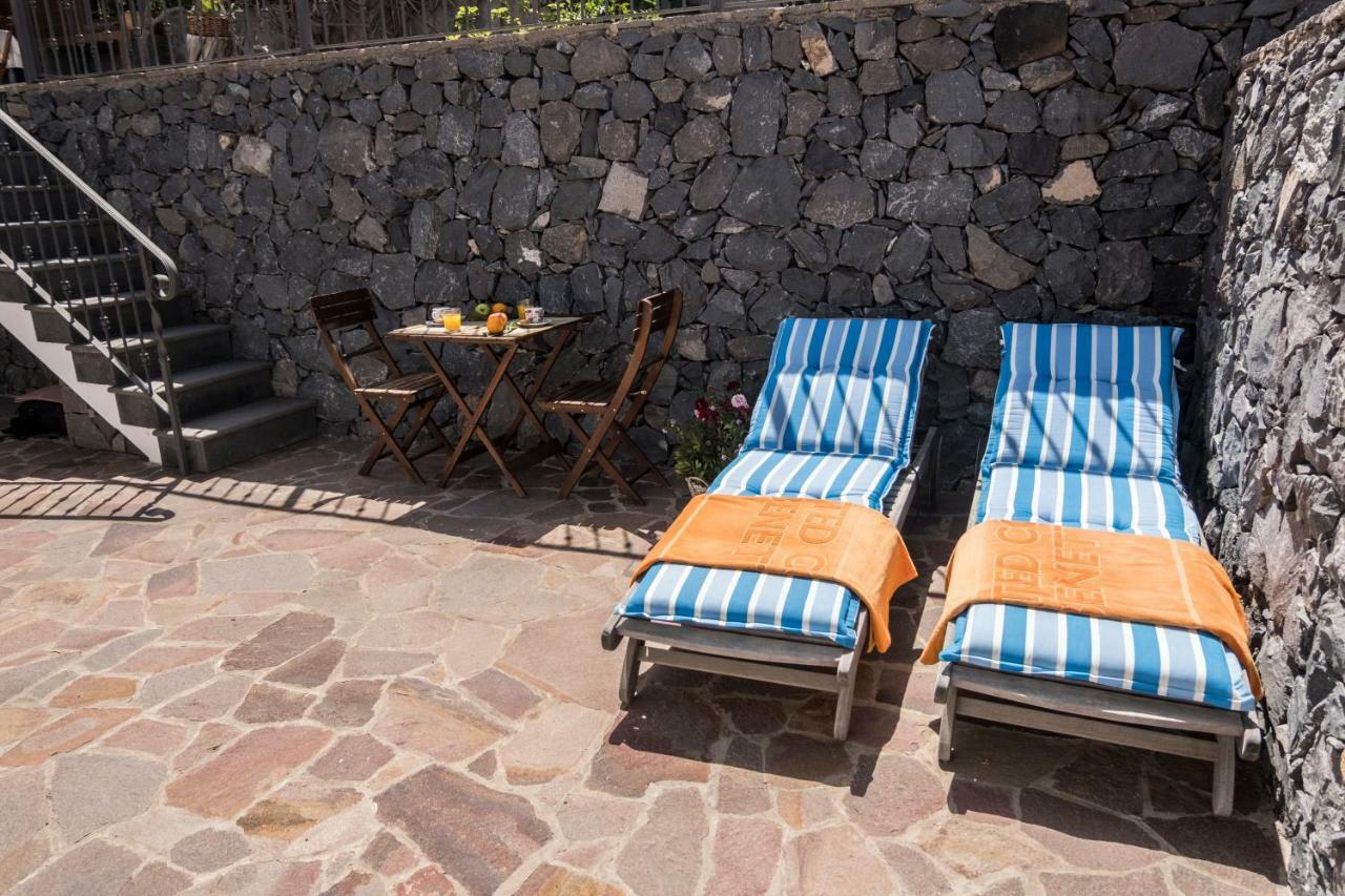 San Borondon Guest House Alojera Ngoại thất bức ảnh