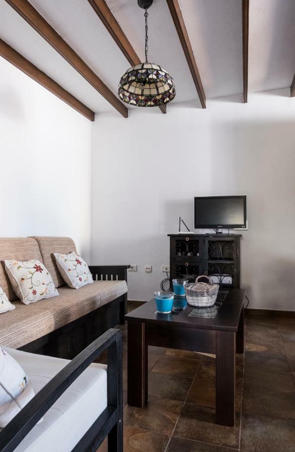 San Borondon Guest House Alojera Ngoại thất bức ảnh